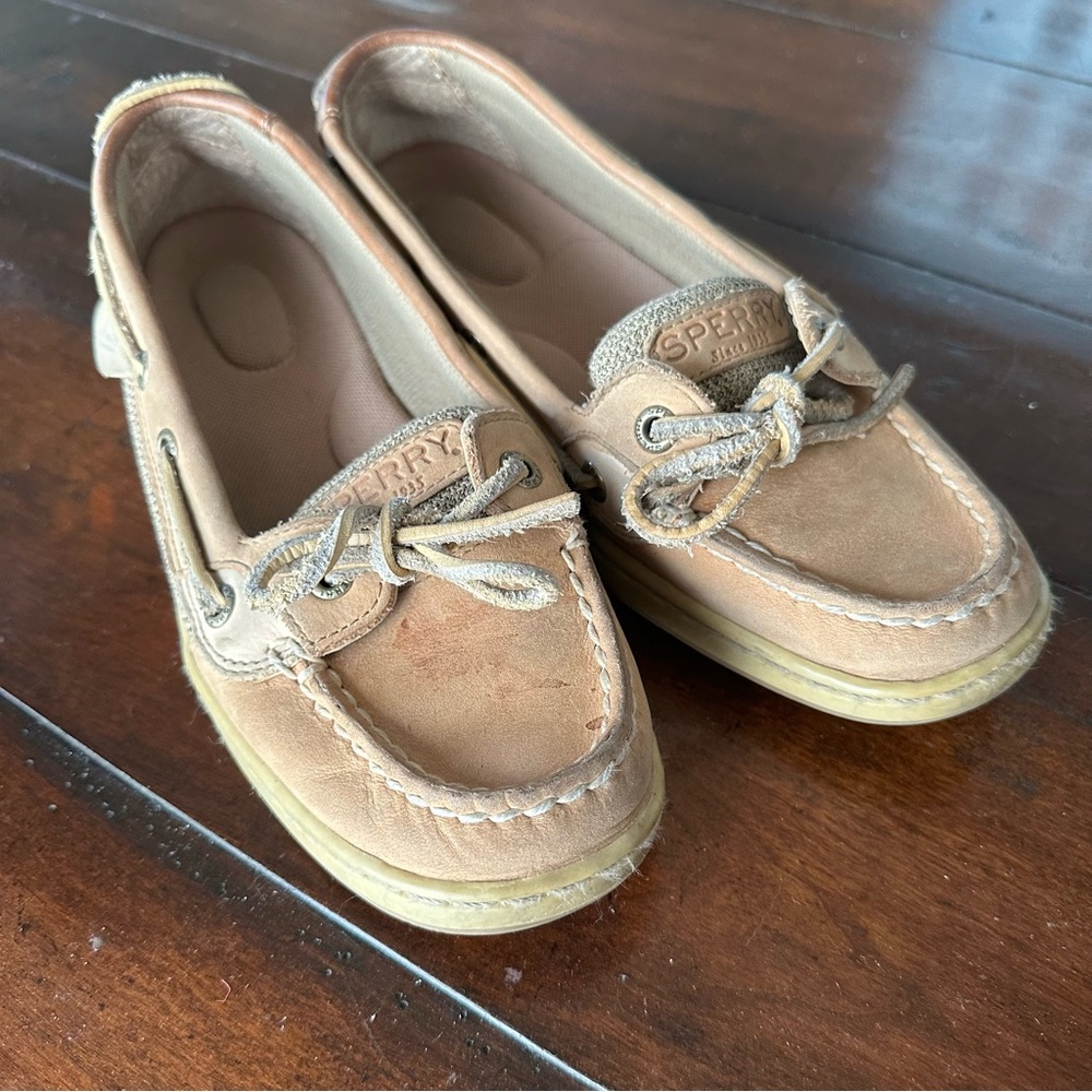 Women’s Sperry Shoes - Picture 2 of 9